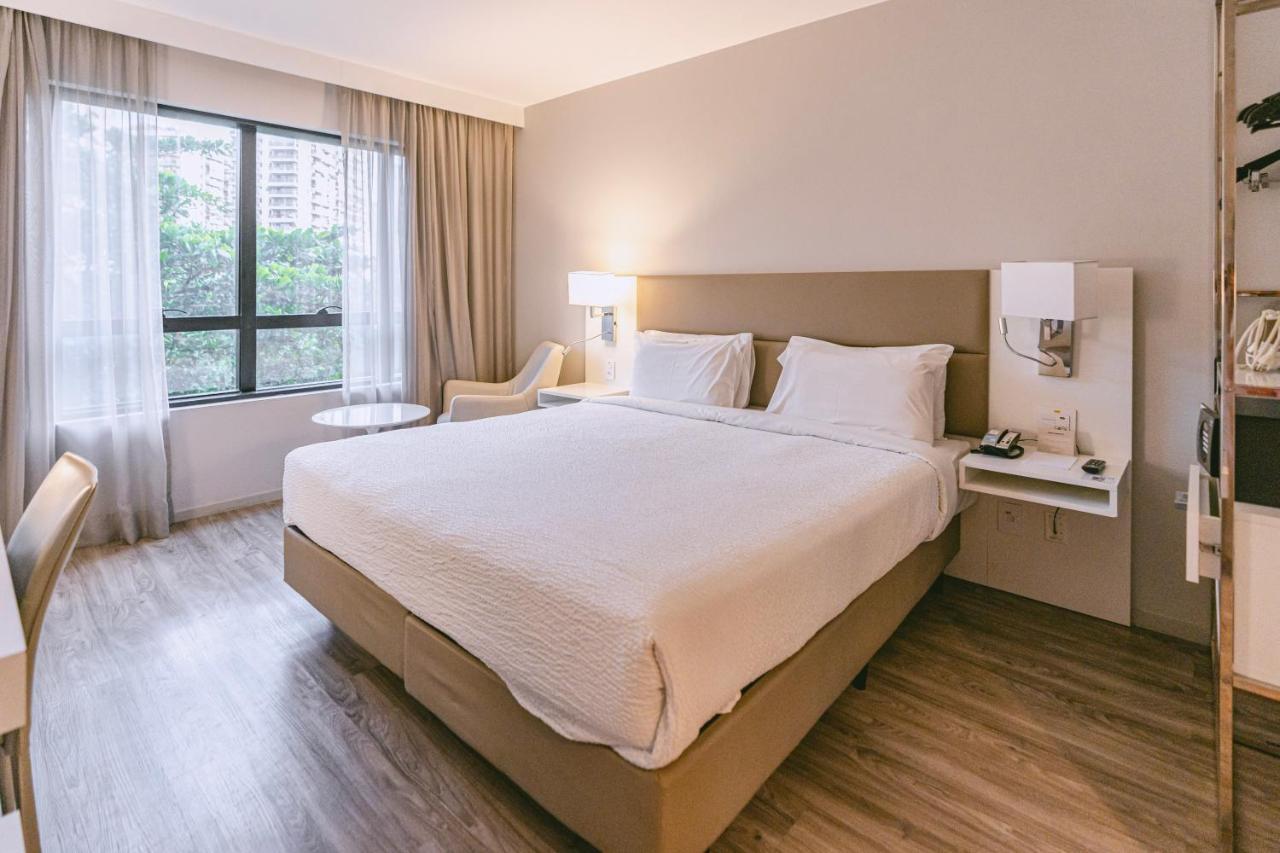 Radisson Rio De Janeiro Barra Hotel Ngoại thất bức ảnh A room at the hotel