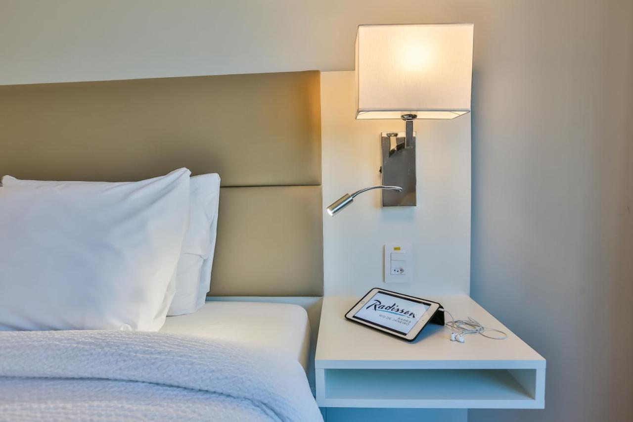 Radisson Rio De Janeiro Barra Hotel Ngoại thất bức ảnh A room at the Hilton Garden Inn in San Francisco